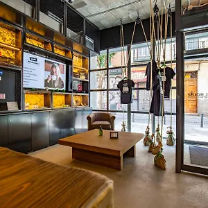 Ostello The House Gracia, Barcellona
