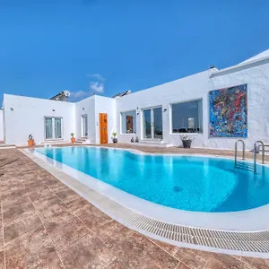 casa-serena-10-boutique-hotel-adults-only.in-canary-islands.com/